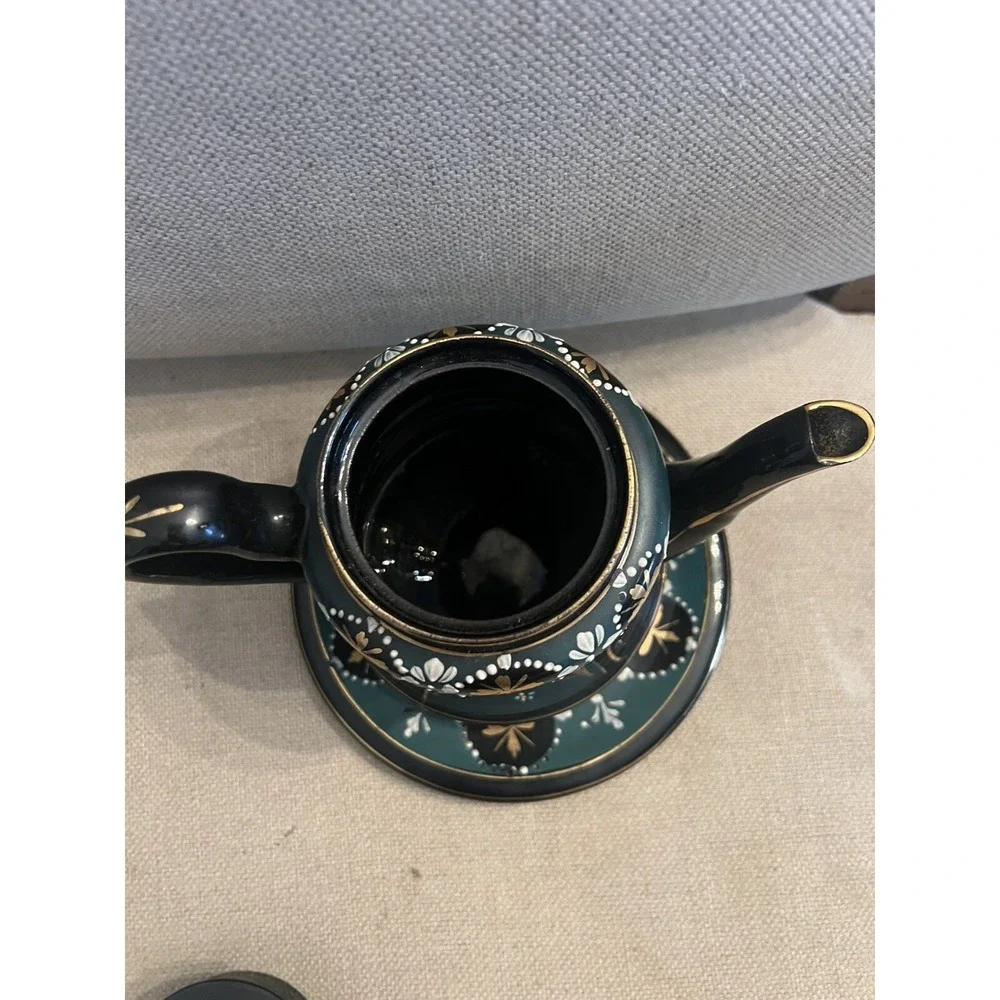 ANTIQUE HANDPAINTED FLOWERS VICTORIAN JACKFIELD Teapot Made In England W/ Plate!